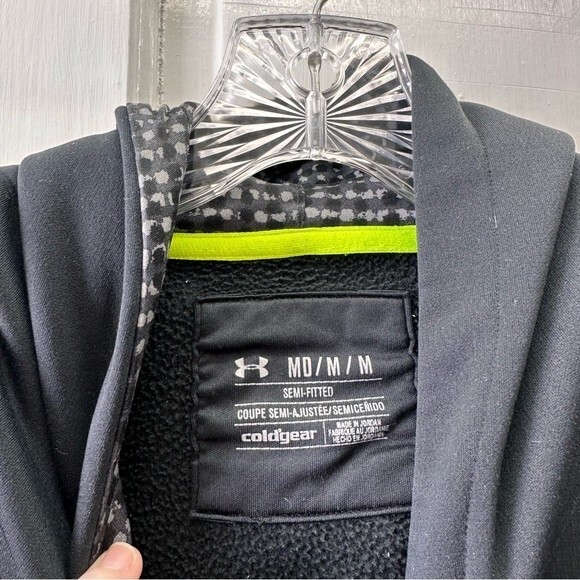 Under Armour semi fitted cold gear hooded sweatshirt hoodie women's medium - Picture 5 of 5